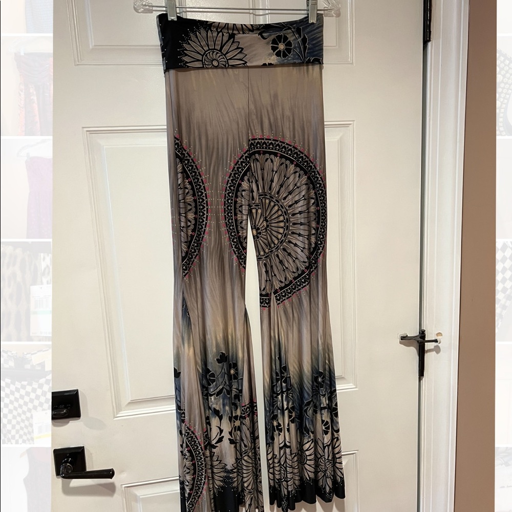 Brand New Uptown USA yoga pants